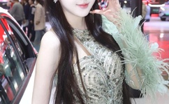 校花下面又软又进禁视频